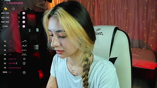 DarlaLike online show from 02-23-25, 05:23