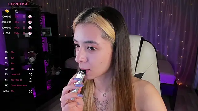 DarlaLike online show from 03-01-25, 06:46