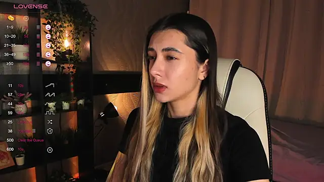 DarlaLike online show from 11-13-25, 03:38