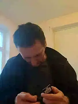 Snapshot of Viause_Kentauelle chatting on 01-24-25, 01:25 Viause Kentauelle online show from 01-24-25, 01:25