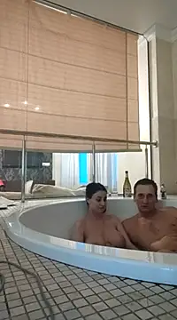 Snapshot of Viause_Kentauelle chatting on 03-19-25, 03:52 Viause Kentauelle online show from 03-19-25, 03:52