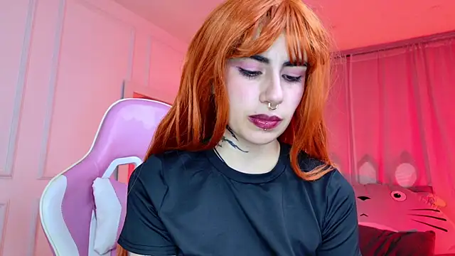 Snapshot of _Artemisa_X chatting on 10-10-25, 12:59  Artemisa X online show from 10-10-25, 12:59