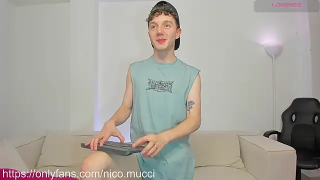 niico 18 online show from 01-11-25, 06:14