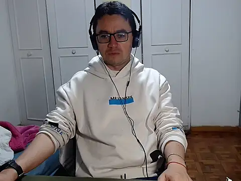 Diptongo online show from 12-13-25, 11:10