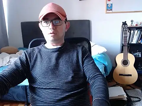 Diptongo online show from 12-19-25, 12:34