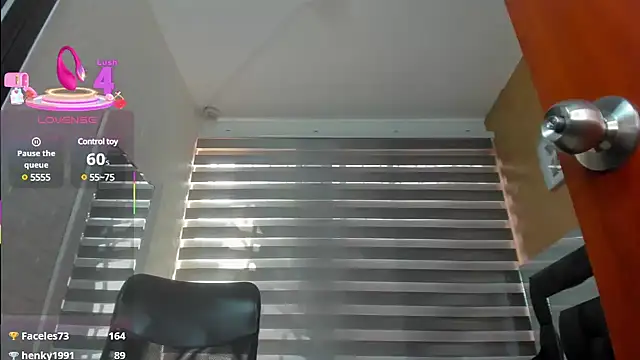 charlotte  G online show from 03-08-25, 07:42