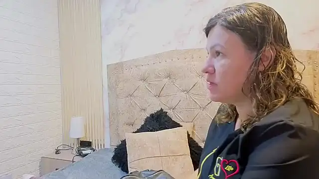 charlotte  G online show from 11-07-25, 11:21