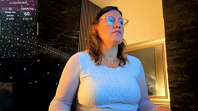 charlotte  G online show from 11-16-25, 12:11