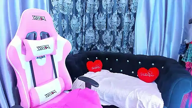 KamilaFoxy online show from 03-18-25, 11:30