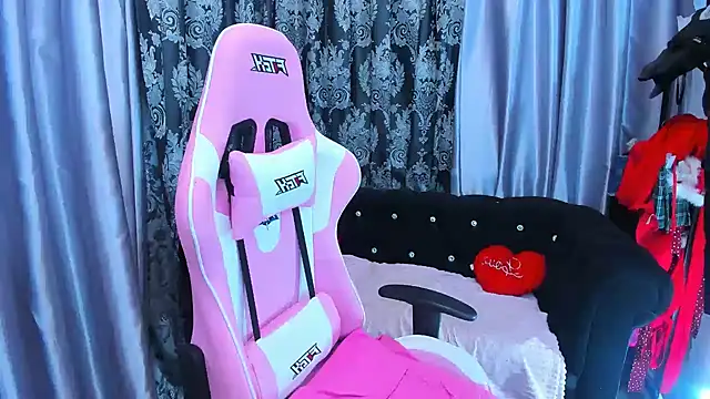 KamilaFoxy online show from 03-22-25, 06:00