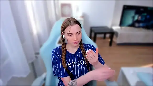 StellaLawless online show from 03-09-25, 08:07