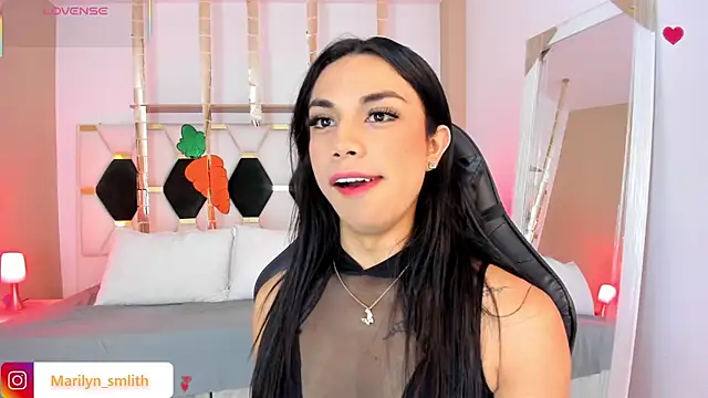 MarilynSmIith online show from 04-01-26, 01:41