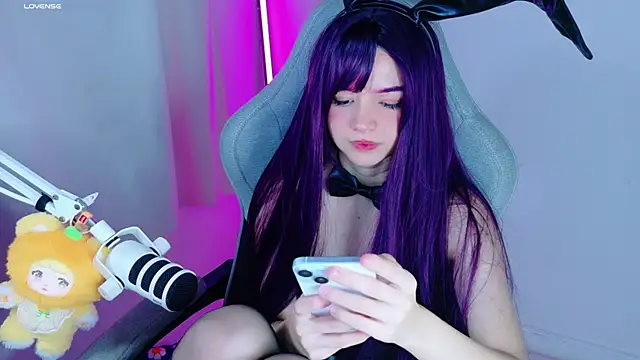 stephybrown online show from 11-15-25, 01:03