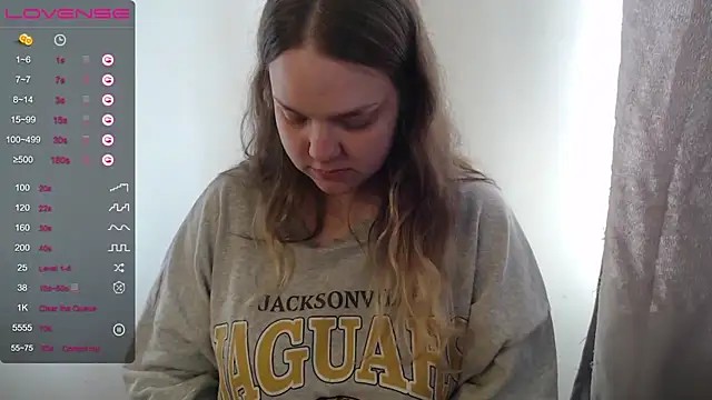 Snapshot of darling_tony chatting on 09-23-25, 01:25 darling tony online show from 09-23-25, 01:25