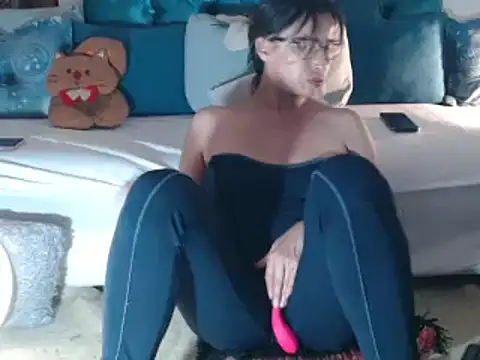 velvet lips01 online show from 12-16-25, 07:52