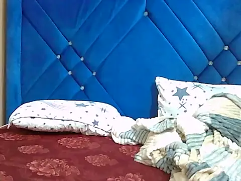 Snapshot of Baibe-leila chatting on 10-31-25, 02:34 Baibe-leila online show from 10-31-25, 02:34