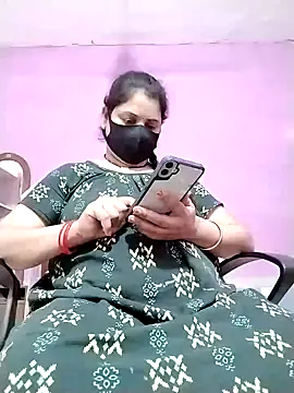 Snapshot of Ruksar-Pathan chatting on 02-05-25, 02:05 Ruksar-Pathan online show from 02-05-25, 02:05