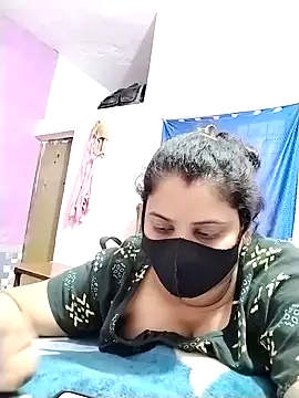 Snapshot of Ruksar-Pathan chatting on 02-11-25, 08:26 Ruksar-Pathan online show from 02-11-25, 08:26