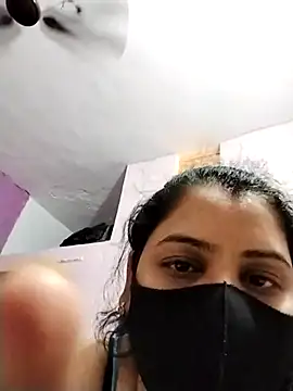 Snapshot of Ruksar-Pathan chatting on 02-17-25, 11:23 Ruksar-Pathan online show from 02-17-25, 11:23