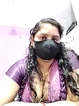 Snapshot of Ruksar-Pathan chatting on 02-22-25, 01:46 Ruksar-Pathan online show from 02-22-25, 01:46