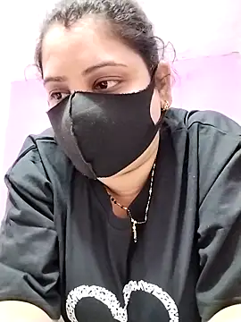 Snapshot of Ruksar-Pathan chatting on 03-04-25, 07:51 Ruksar-Pathan online show from 03-04-25, 07:51