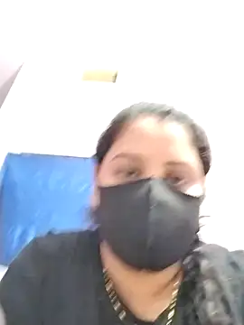 Snapshot of Ruksar-Pathan chatting on 03-05-25, 07:38 Ruksar-Pathan online show from 03-05-25, 07:38