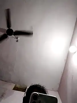 Snapshot of Ruksar-Pathan chatting on 09-25-25, 09:35 Ruksar-Pathan online show from 09-25-25, 09:35