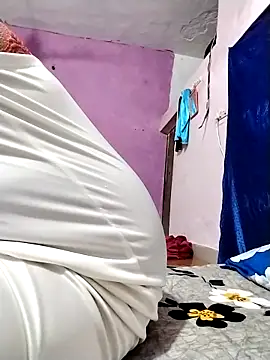 Snapshot of Ruksar-Pathan chatting on 10-18-25, 07:14 Ruksar-Pathan online show from 10-18-25, 07:14