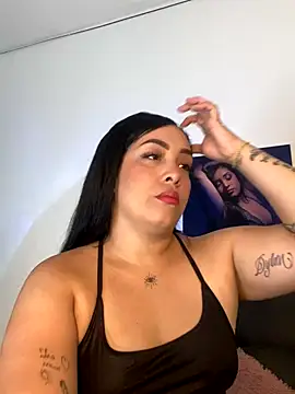 Snapshot of Sheeryl__ chatting on 09-26-25, 05:28 Sheeryl online show from 09-26-25, 05:28