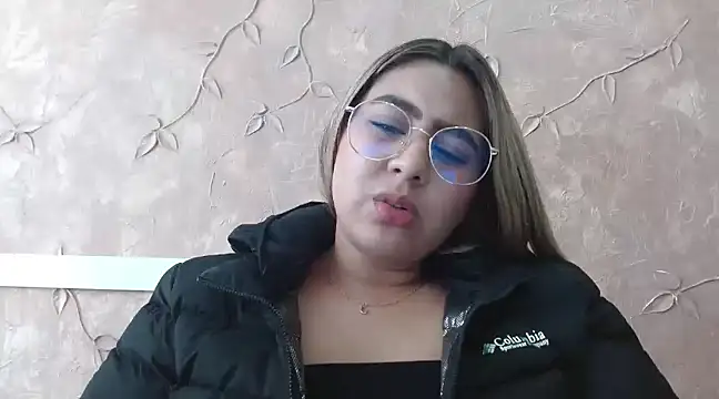 Miabonnett  online show from 01-24-25, 04:06