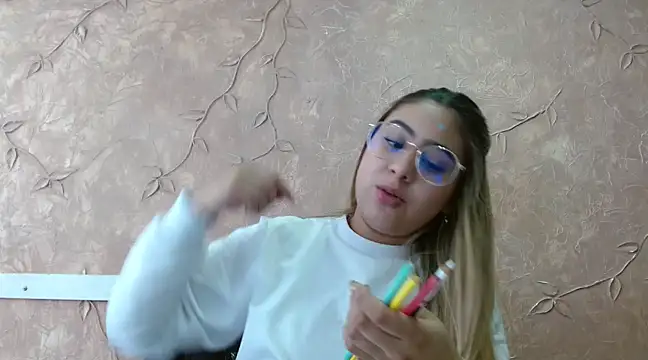 Miabonnett  online show from 03-08-25, 04:06