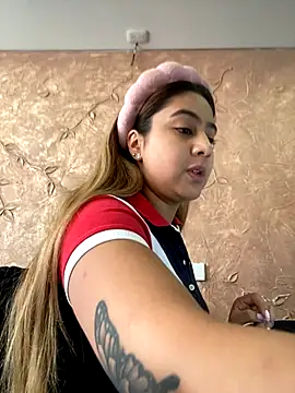 Miabonnett  online show from 09-25-25, 12:09