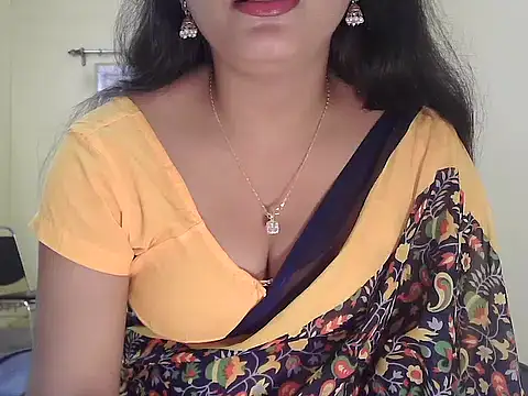 Model-Tanya online show from 12-18-25, 08:53