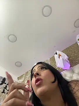 Snapshot of Celeste_smitth chatting on 10-22-25, 07:30 Celeste smitth online show from 10-22-25, 07:30