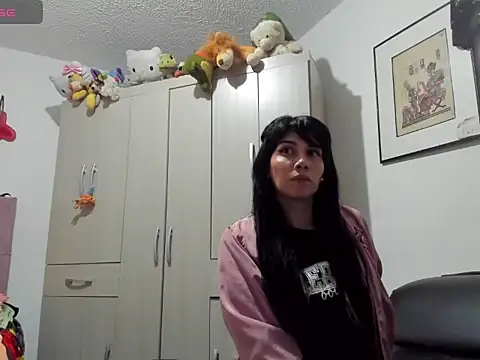 Snapshot of seduction_party chatting on 10-12-25, 10:09 seduction party online show from 10-12-25, 10:09