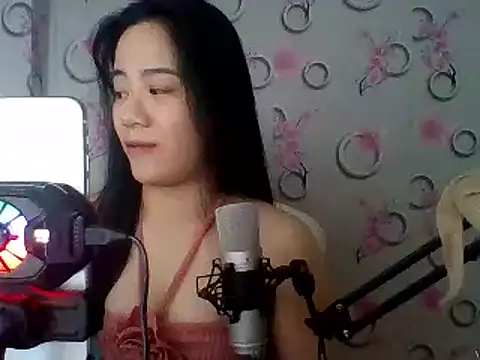 Snapshot of Nana-68 chatting on 02-03-25, 01:41 Nana-68 online show from 02-03-25, 01:41