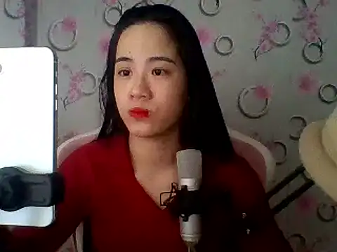 Snapshot of Nana-68 chatting on 02-09-25, 12:41 Nana-68 online show from 02-09-25, 12:41