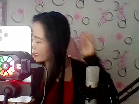 Snapshot of Nana-68 chatting on 02-22-25, 02:50 Nana-68 online show from 02-22-25, 02:50