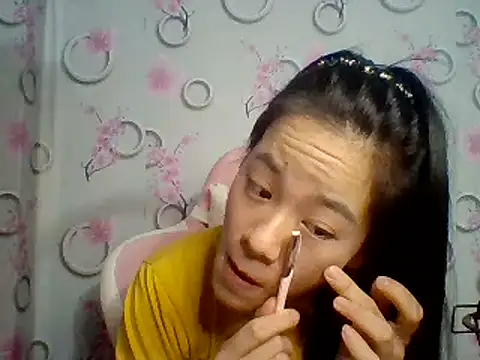 Snapshot of Nana-68 chatting on 10-07-25, 02:03 Nana-68 online show from 10-07-25, 02:03