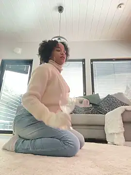 Black Dolll online show from 12-17-24, 11:28