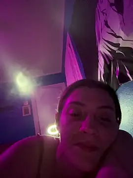 emilysue1 online show from 03-18-25, 11:30