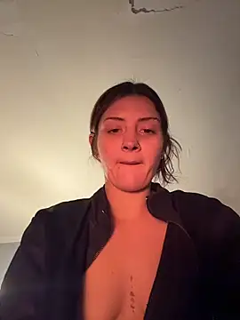 emilysue1 online show from 12-02-25, 09:21