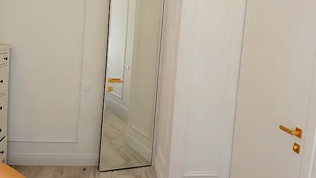 Snapshot of Jacky_Lucky chatting on 02-10-25, 10:51 Jacky Lucky online show from 02-10-25, 10:51