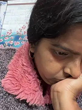 Snapshot of Beauty-queen chatting on 02-09-25, 01:14 Beauty-queen online show from 02-09-25, 01:14