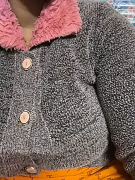 Snapshot of Beauty-queen chatting on 02-16-25, 01:16 Beauty-queen online show from 02-16-25, 01:16