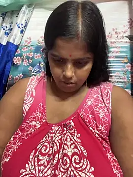 Snapshot of Beauty-queen chatting on 09-14-25, 01:32 Beauty-queen online show from 09-14-25, 01:32