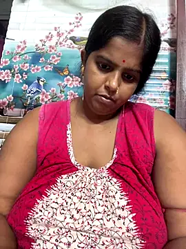 Snapshot of Beauty-queen chatting on 09-16-25, 10:49 Beauty-queen online show from 09-16-25, 10:49