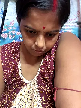 Snapshot of Beauty-queen chatting on 10-19-25, 10:38 Beauty-queen online show from 10-19-25, 10:38