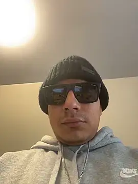 Snapshot of MynameisPaco chatting on 02-10-26, 04:33 MynameisPaco online show from 02-10-26, 04:33