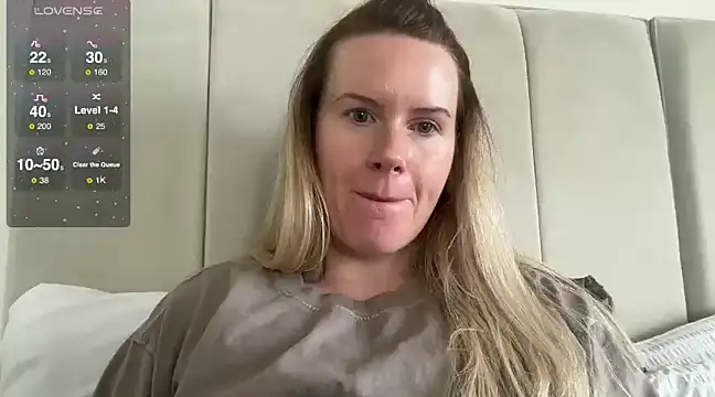 redheadrosie69 online show from 03-11-25, 10:40